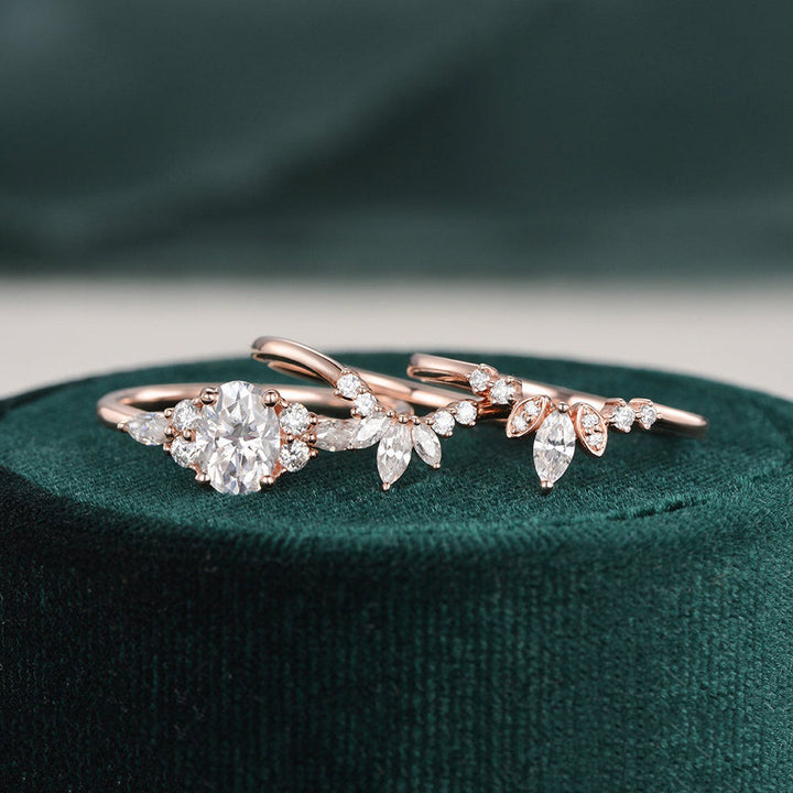 oval-cut-cluster-art-deco-moissanite-bridal-ring-set