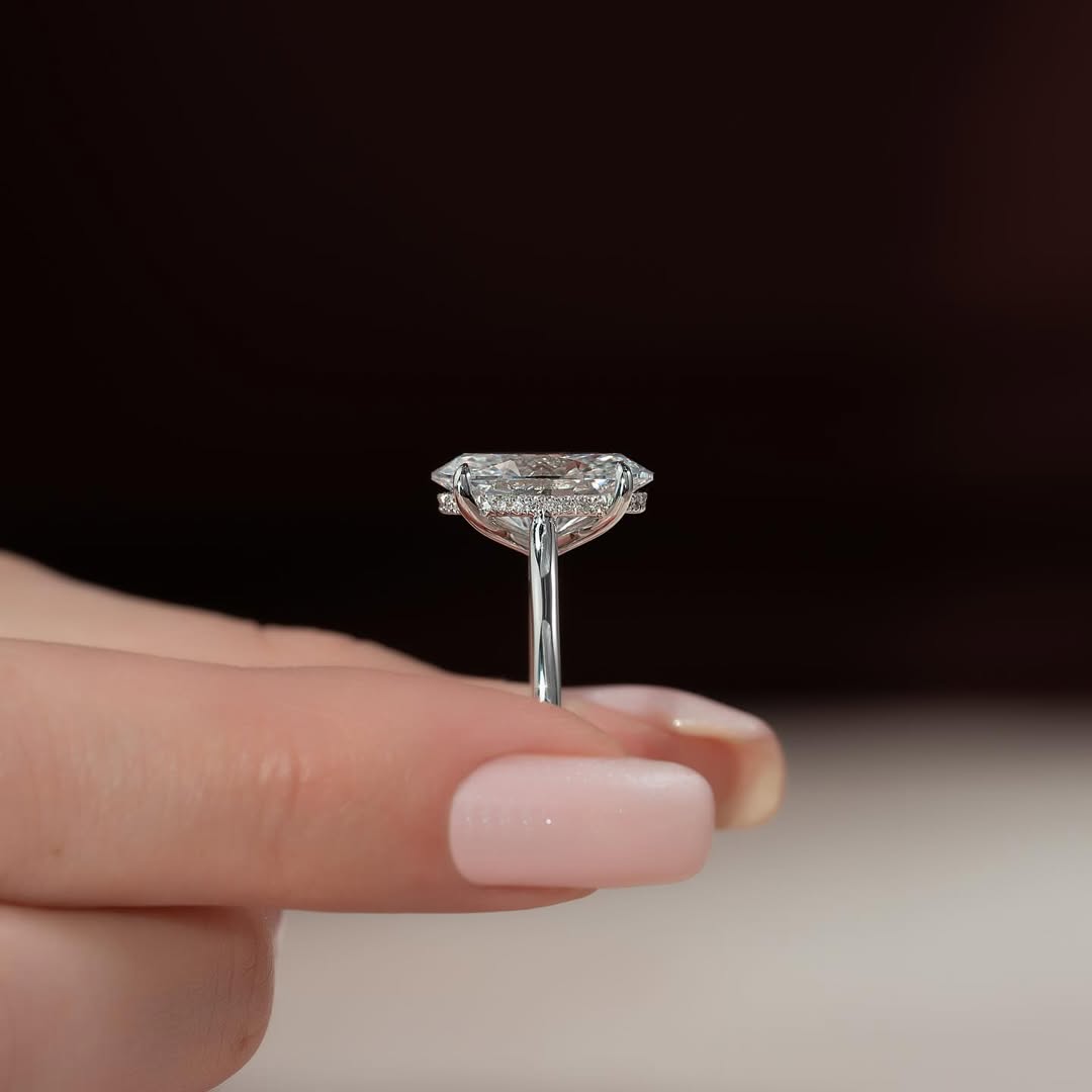 3.5-5.5 CT Oval  Lab Grown Diamond Hidden Halo Setting Engagement Ring