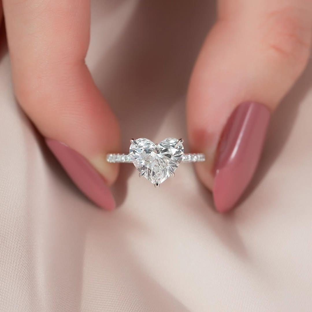 1.0-3.0 CT Heart Shape Lab Grown Diamond Pave Setting Engagement Ring