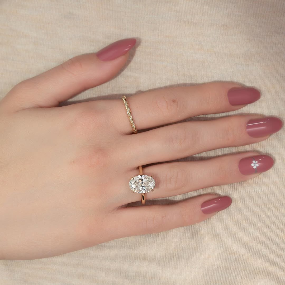 2.0-4.0 CT Oval  Lab Grown Diamond Hidden Halo Setting Engagement Ring