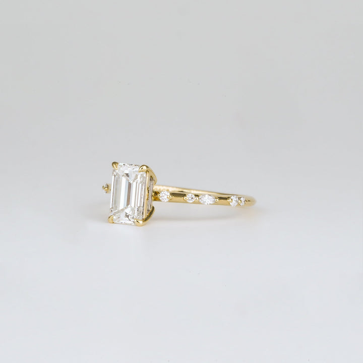 1.0 -3.0 CT Emerald  Lab Grown Diamond Dainty Engagement ring