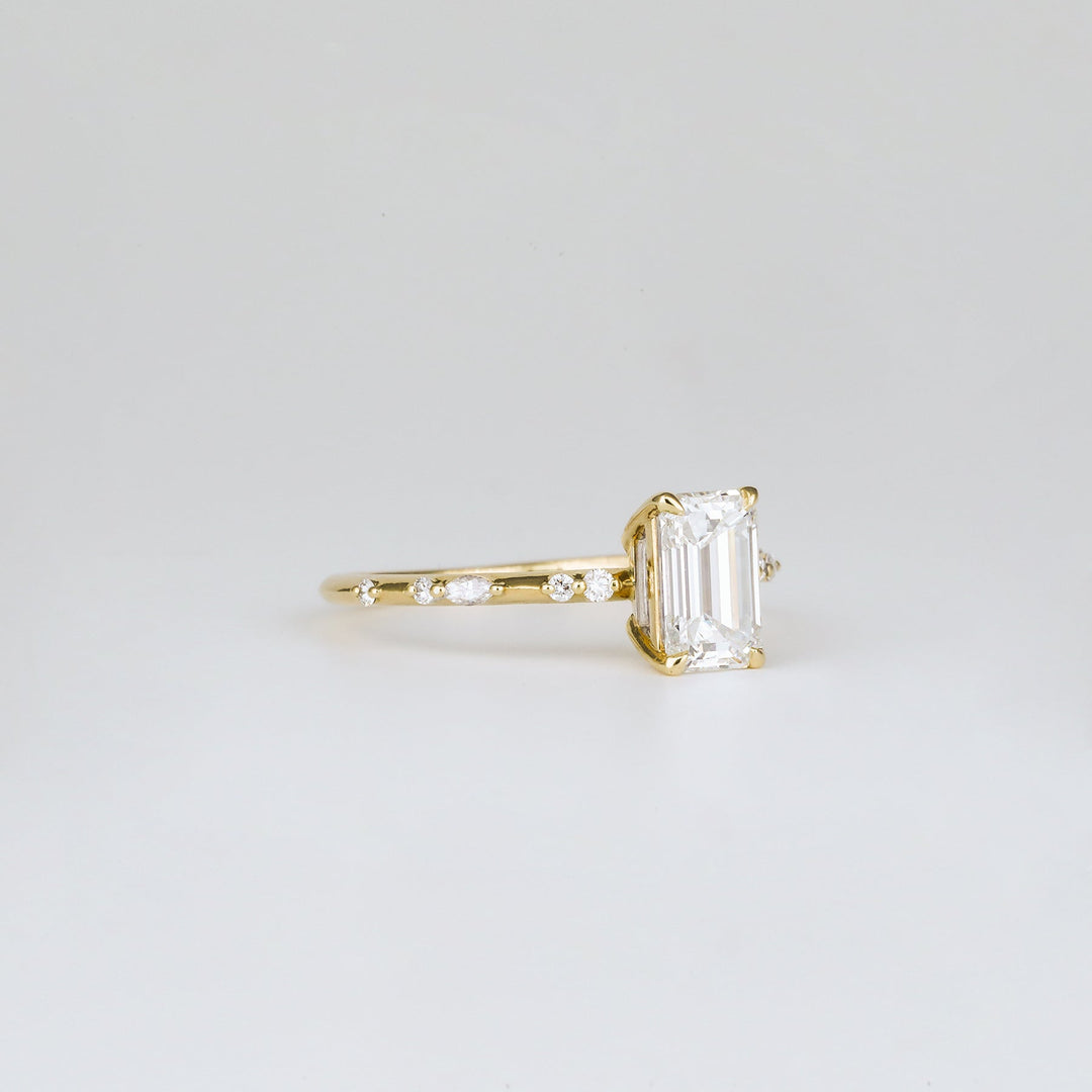 1.0 -3.0 CT Emerald  Lab Grown Diamond Dainty Engagement ring