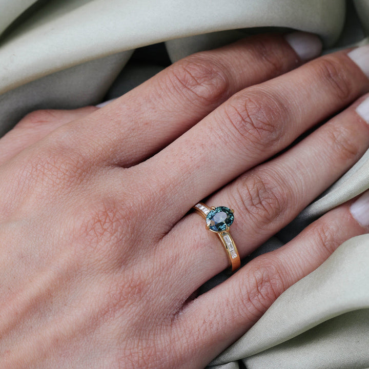 2.0CT Teal Sapphire Oval Cut Channle Setting Lab Grown Engagement Ring
