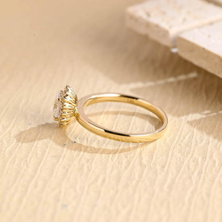 2.0 CT Oval Cut Halo Diamond Moissanite Engagement Ring