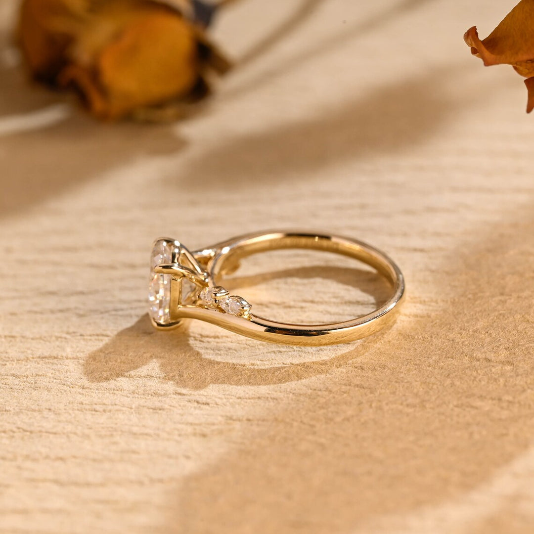 1.0 CT Oval Cut Cluster Diamond Moissanite Engagement Ring