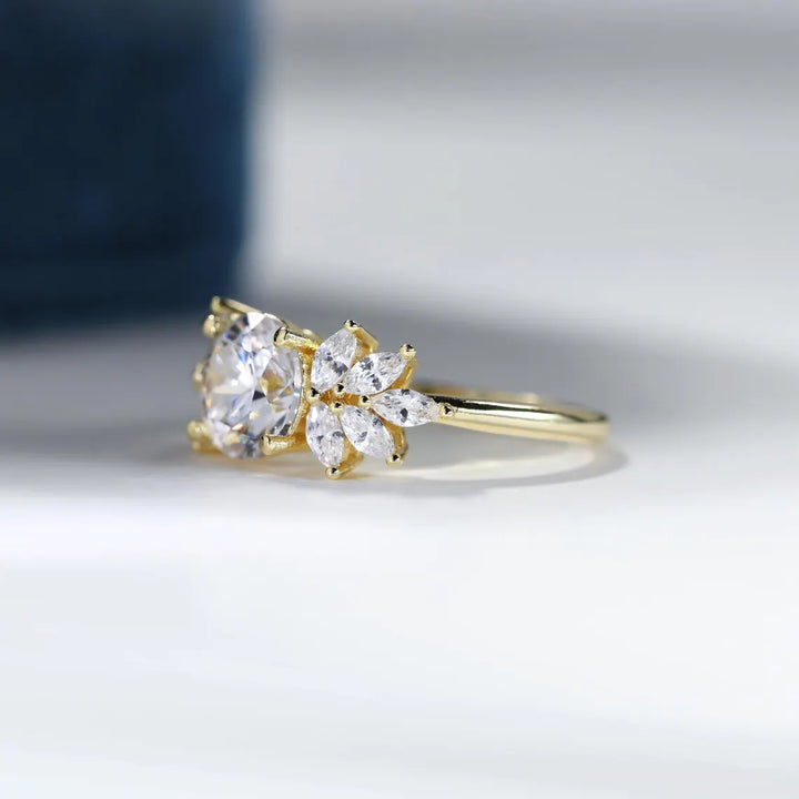 1.0 CT Round Cut Cluster Diamond Moissanite Engagement Ring