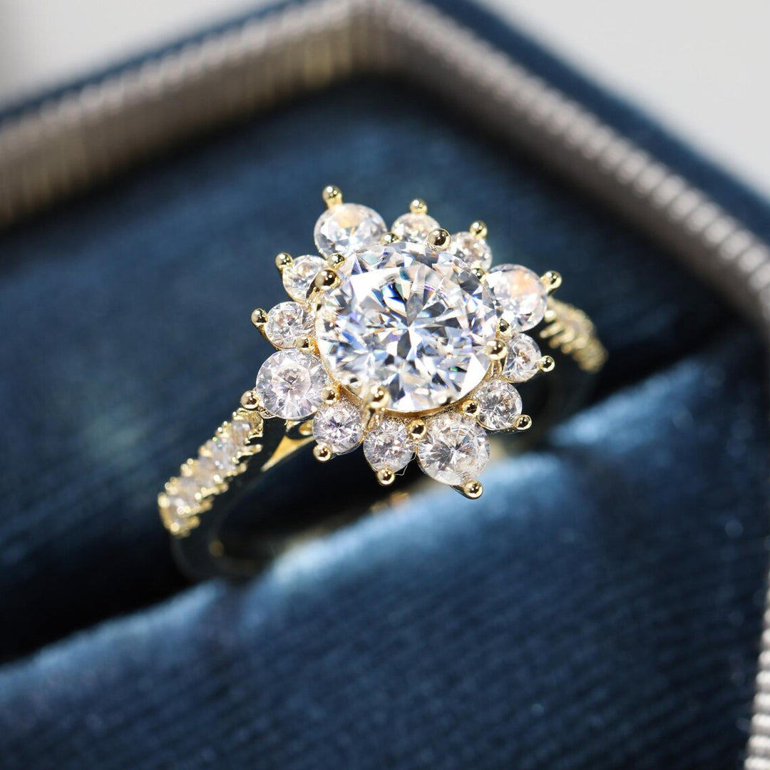 2.0 CT Round Cut Floral Halo Diamond Moissanite Engagement Ring
