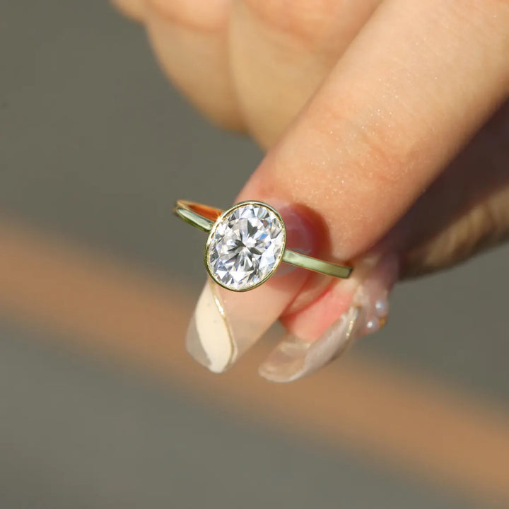 1.0CT Oval Daimond Bezel Setting Solitaire Moissanite Engagement Ring