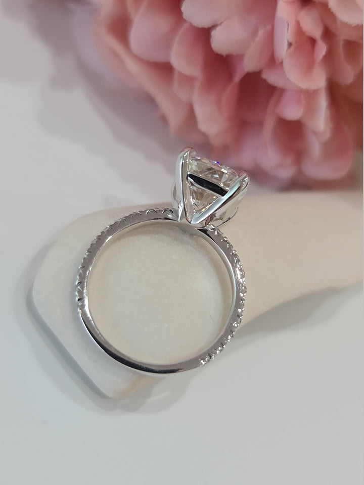 2.0 CT-4.0 CT Cushion Pave Setting Lab Grown Diamond Engagement Ring