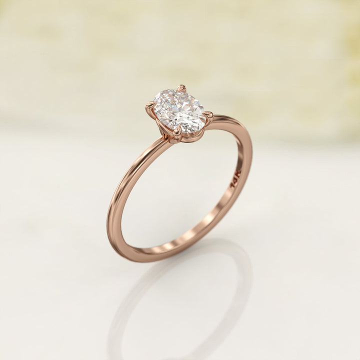 0.8 CT Oval Cut Moissanite Four Prong Diamond Engagement Ring