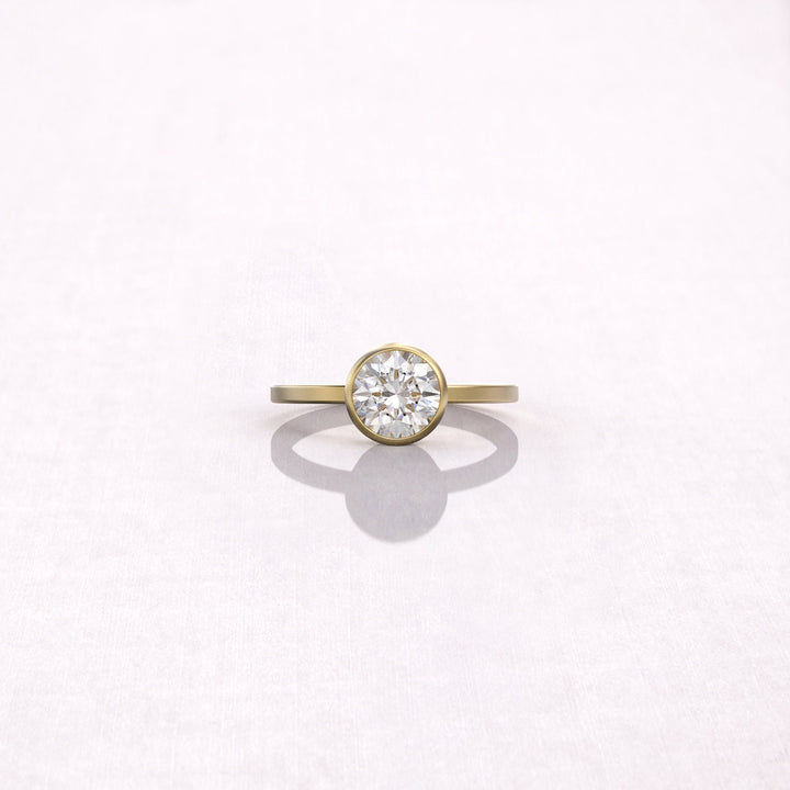 2.0 CT Round Cut Solitaire Moissanite Diamond Bezel Engagement Ring