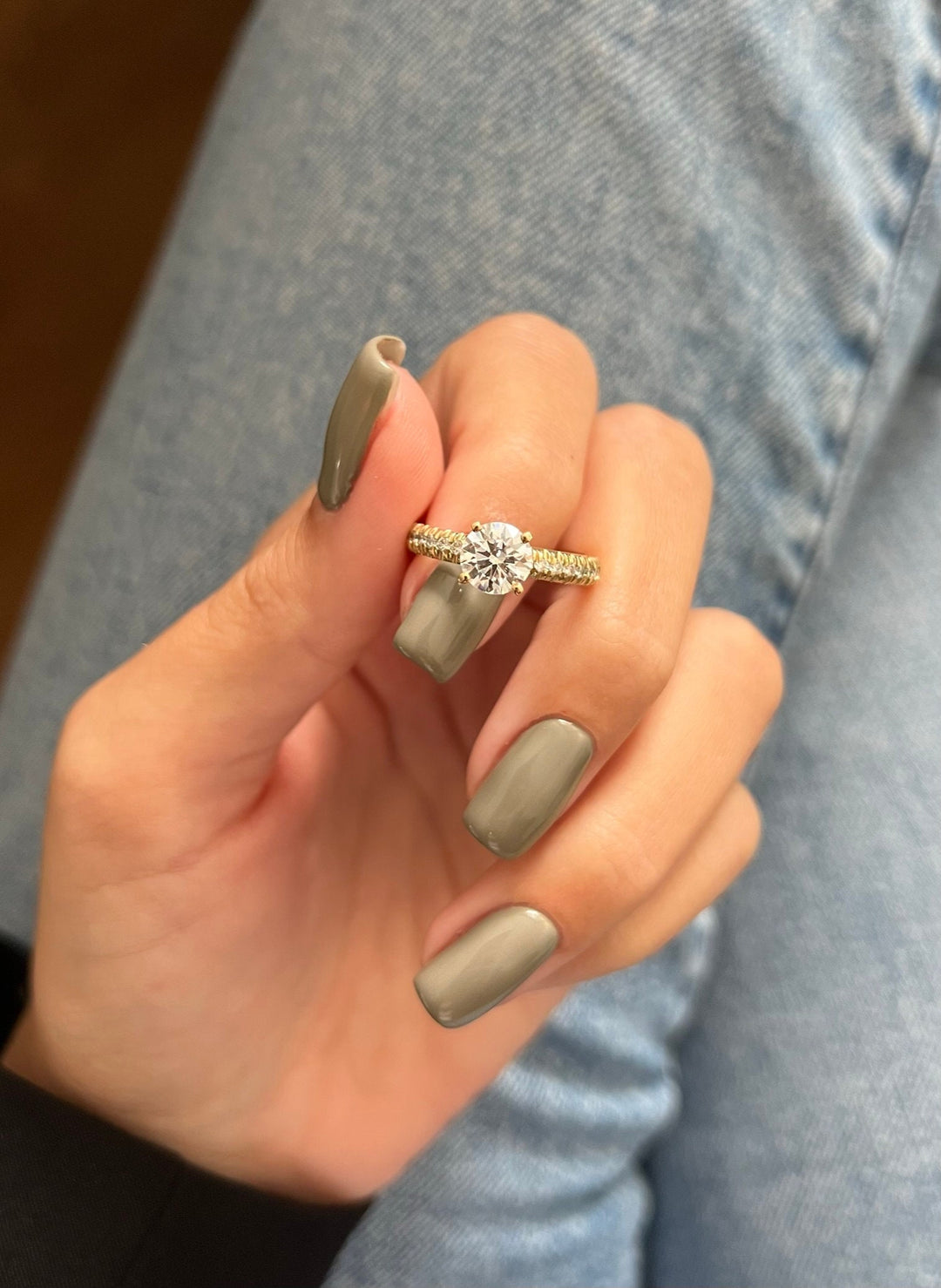 1.0 CT Round Cut Solitaire Pave Moissanite Engagement Ring