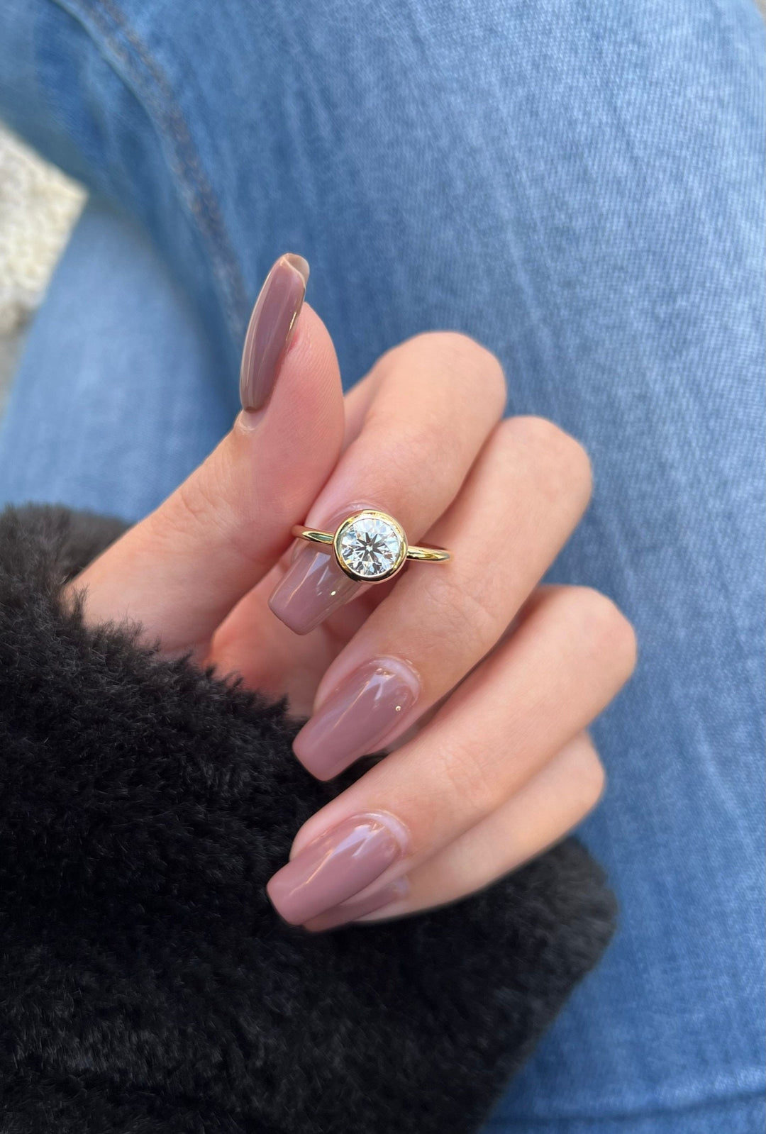 1.0 CT Round Cut Solitaire Moissanite Diamond Bezel Engagement Ring