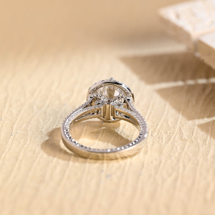 1.50 CT Round Brilliant Halo Diamond Moissanite Engagement Ring