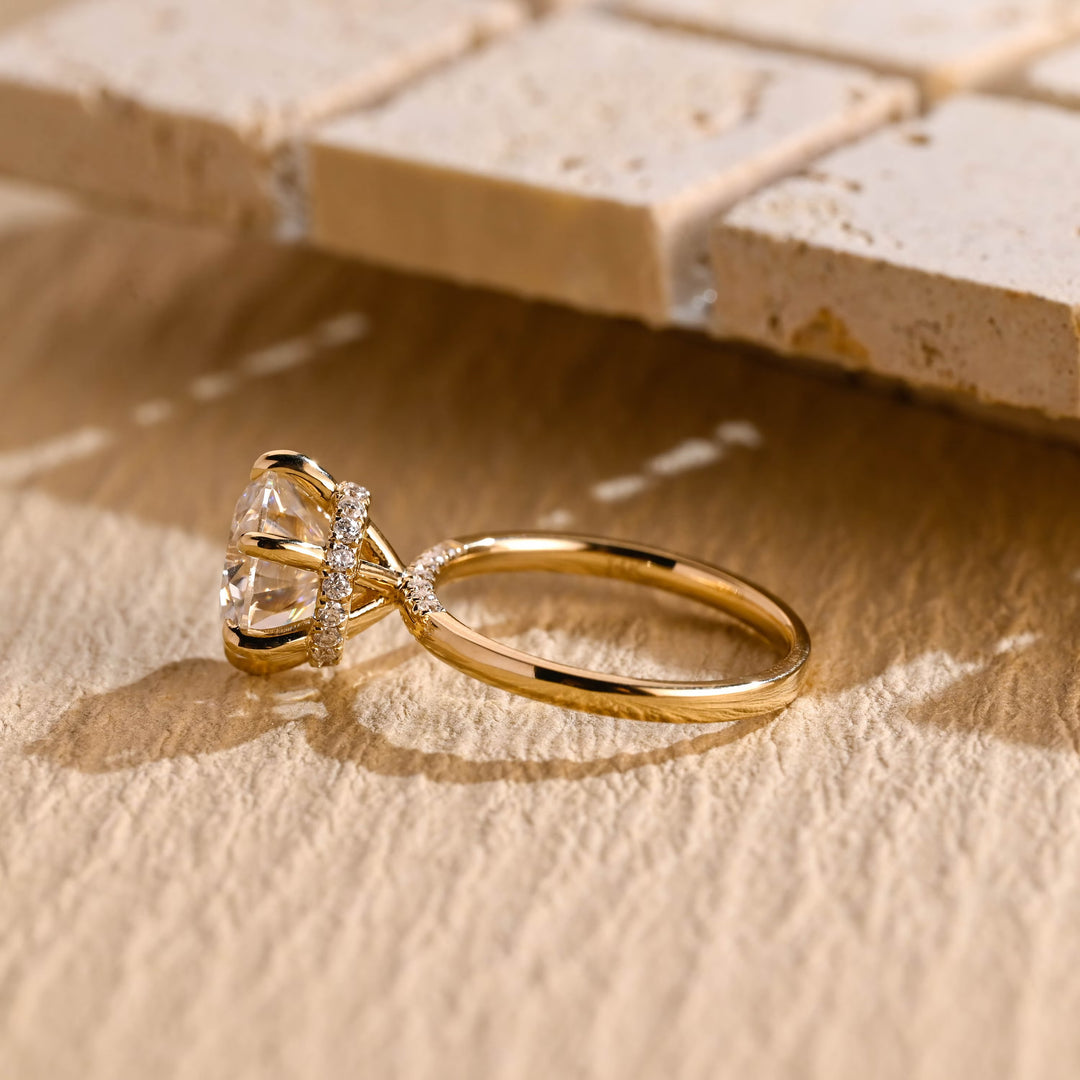 1.0CT Round Brilliant Hidden Halo Moissanite Engagement Ring