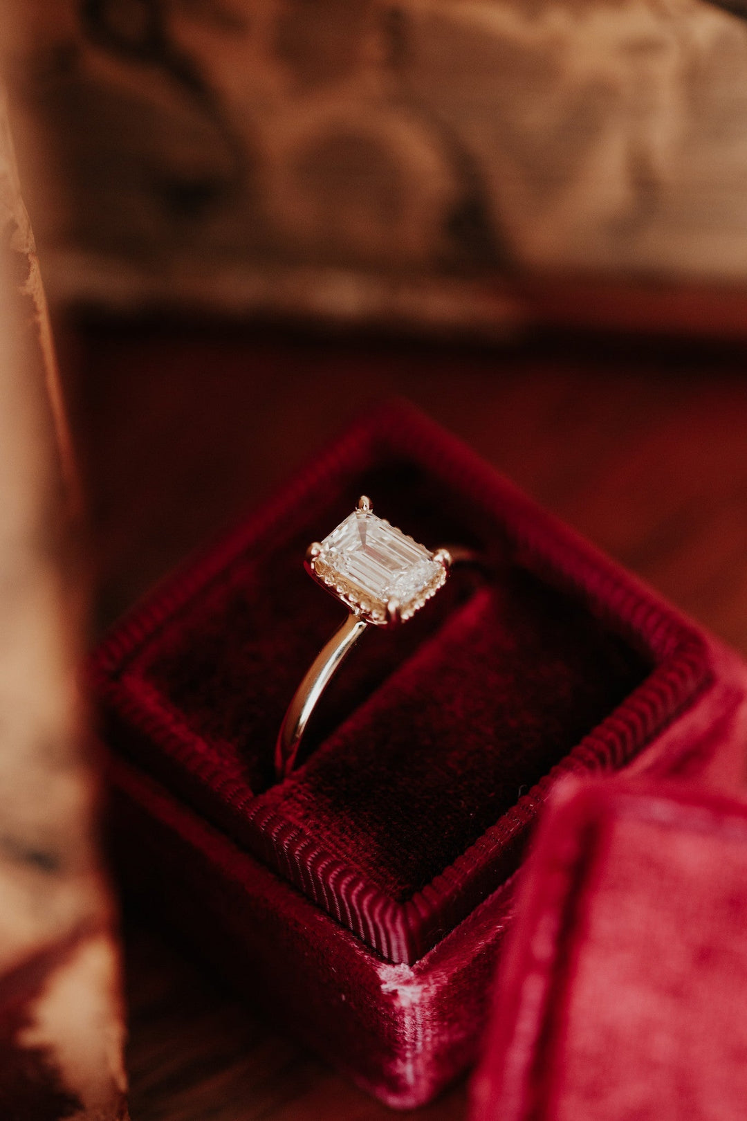 1.0 CT-3.0 CT Emerald Diamond Solitaire Engagement Ring