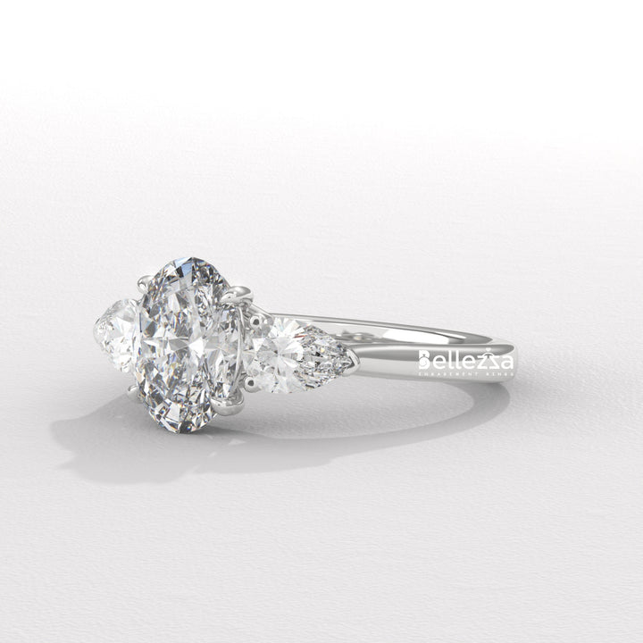 2.0-3.0CT Oval Diamond Three Stone Setting Lab Grown Engagement Ring
