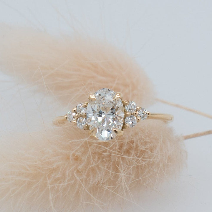 1.0CT Oval Cut Cluster Moissanite Diamond Engagement Ring For Women