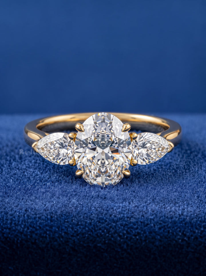 2.0-3.0CT Oval Diamond Three Stone Setting Lab Grown Engagement Ring