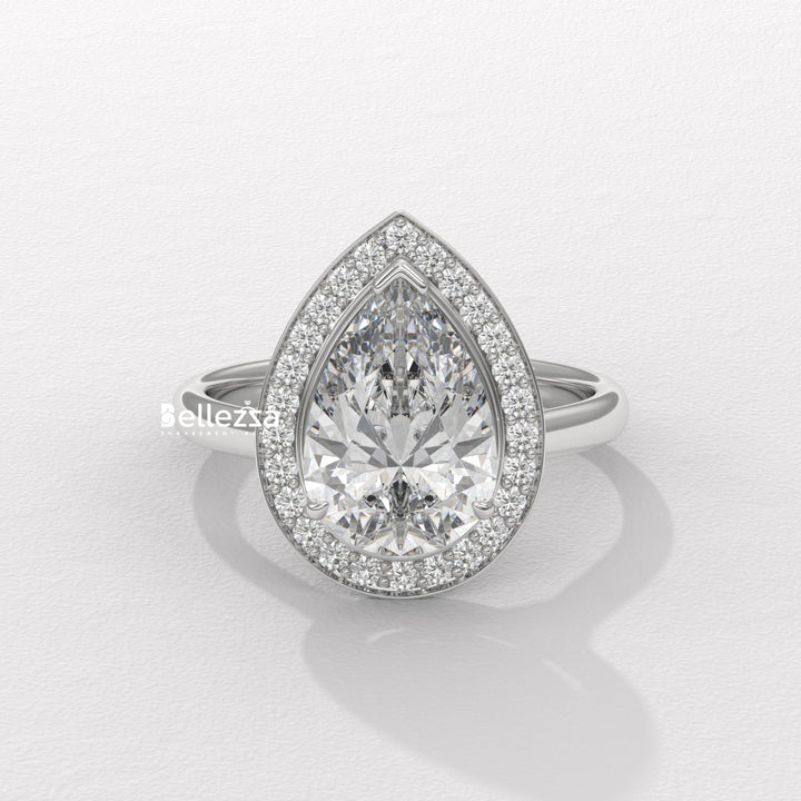 2.0-3.0CT Pear Cut Lab Grown Diamond Halo Setting Engagement Ring