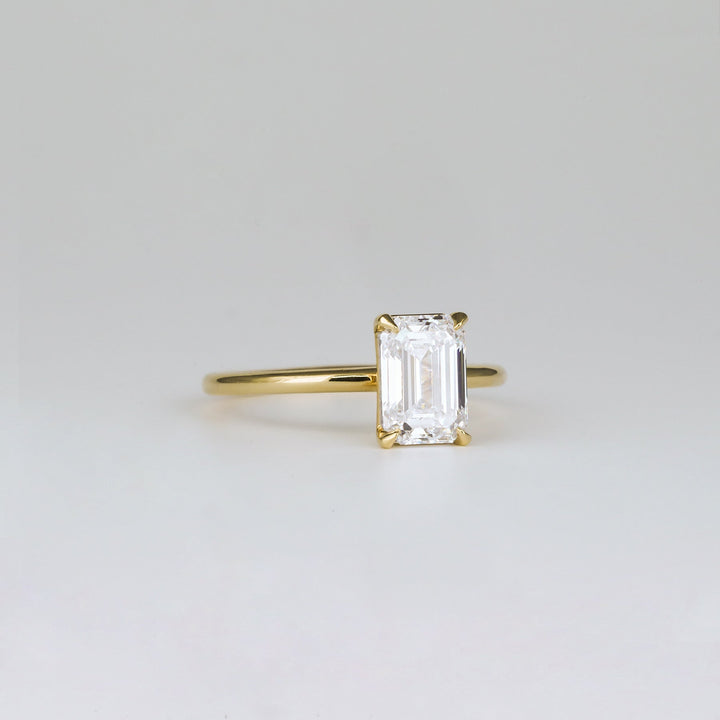 1.57 - 3.50 CT Emerald  Lab Grown Diamond Solitaire Engagement ring