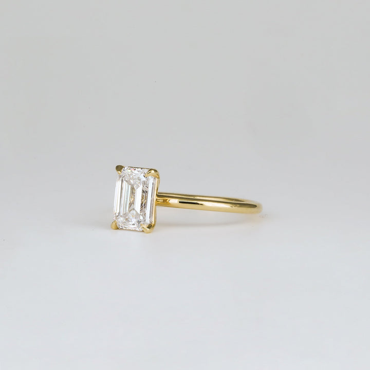 1.57 - 3.50 CT Emerald  Lab Grown Diamond Solitaire Engagement ring