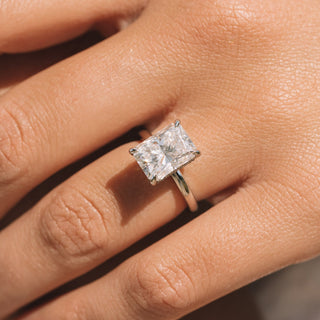 1.67ct  Radiant cut Moissanite Diamond Engagement Ring