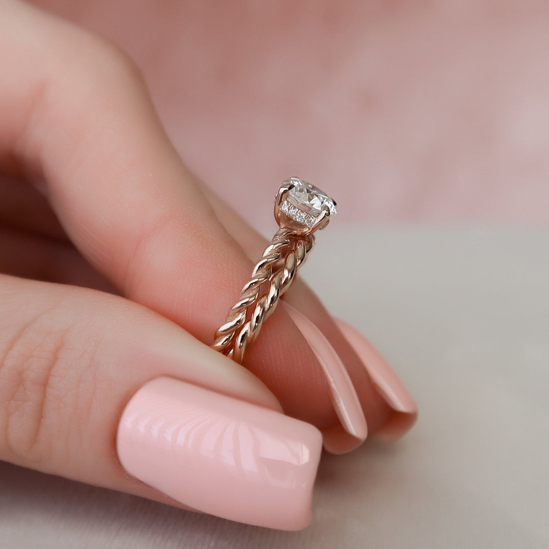 1.0CT Round Brilliant Cut Moissanite Solitare Bridal Engagement Ring Set