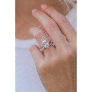 4.0 CT Elongated Oval Cut Moissanite Engagement Ring