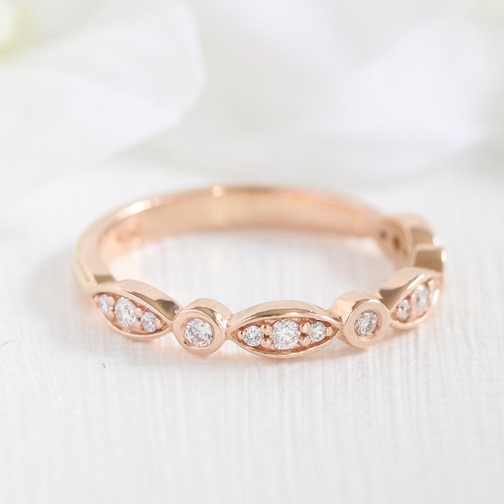 Round Cut Moissanite Ring With Bezel Diamond Band