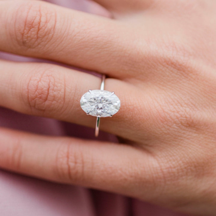 4.0CT Oval Cut 4 Prongs Moissanite Solitaire Engagement Ring