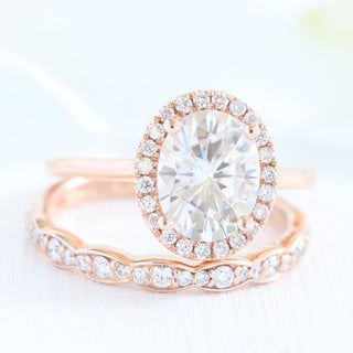 Oval Halo Moissanite Ring With Scalloped Diamond Band