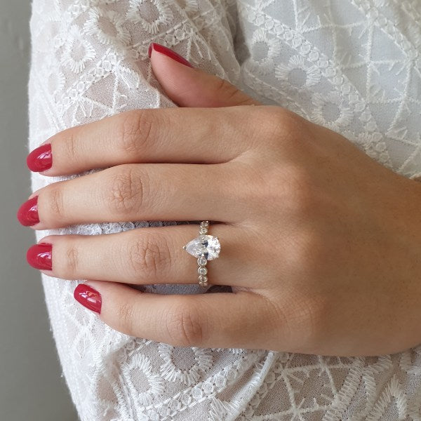 2.10CT Pear Diamond Moissanite Split Shank Engagement Ring