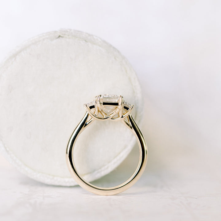 3.0CT Emerald Cut Moissanite Three Stone Diamond Engagement Ring