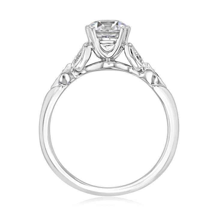 1.0CT Round Cut Vintage Style Moissanite Engagement Ring