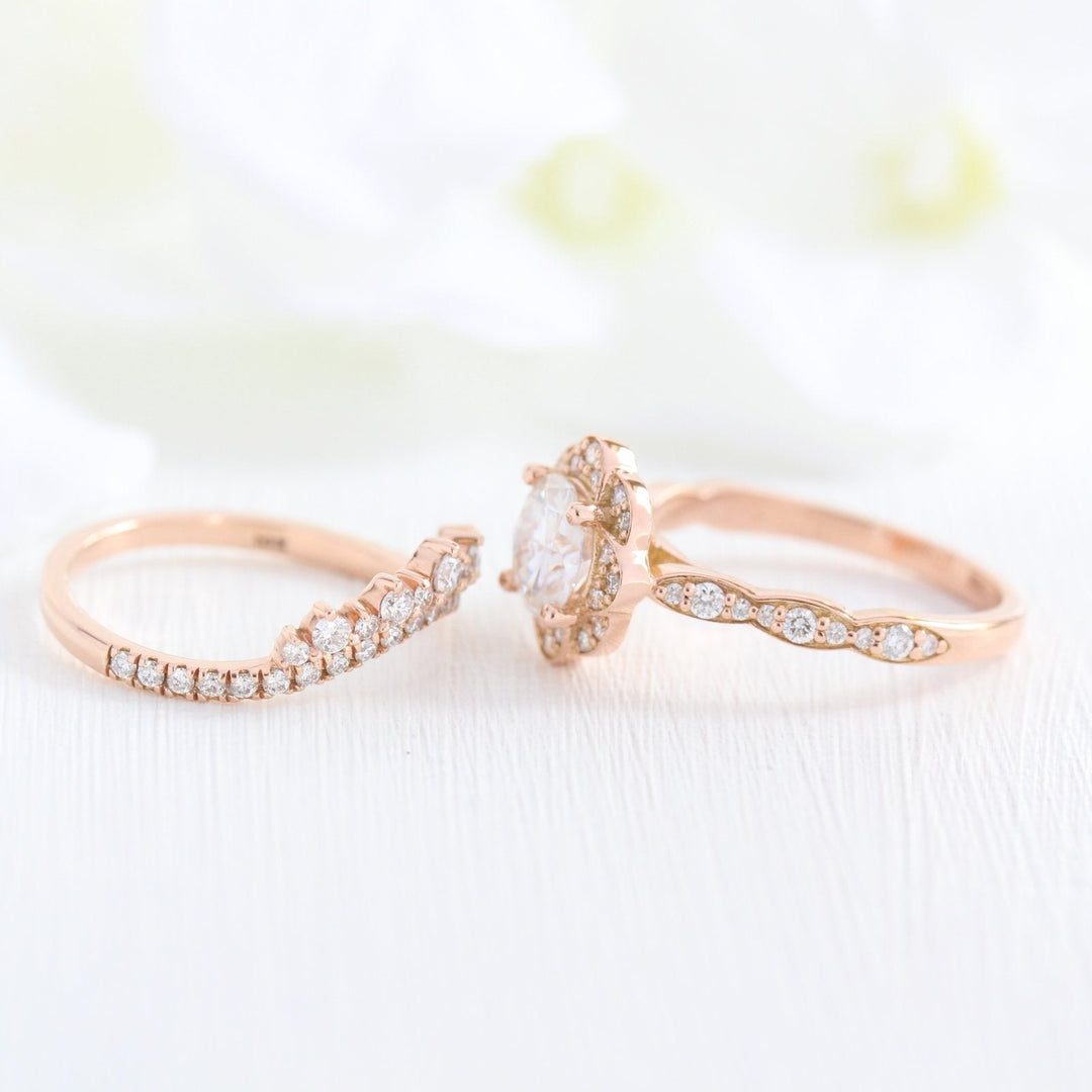 Floral Round Cut Ring in Scalloped Band With Crown Diamond Band Ring