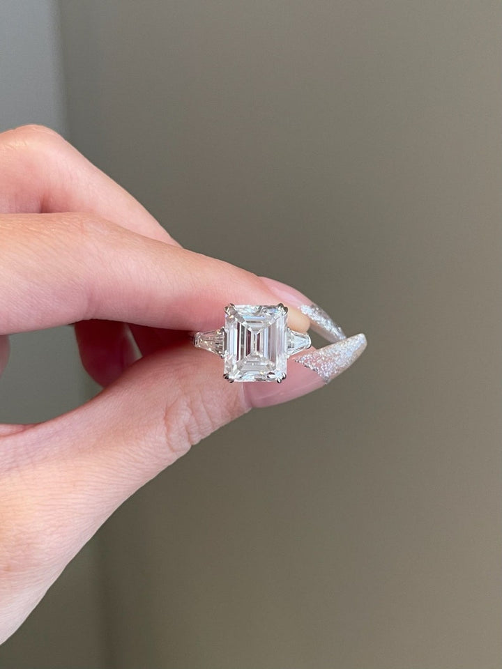 5.0CT Emerald Cut Diamond Three Stone Moissanite Engagement Ring
