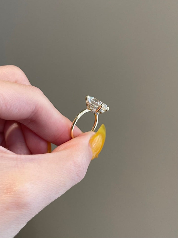 5.0CT Elongated Oval Diamond Hidden Halo Moissanite Engagement Ring