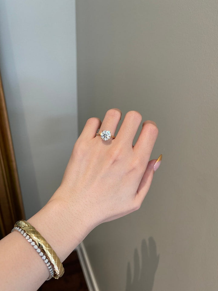 Round Diamond Solitaire Moissanite Engagement Ring