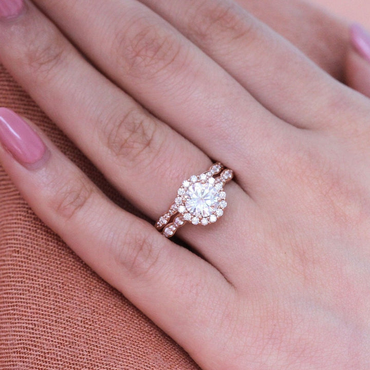 Round Cut Moissanite Ring With Halo Diamond Band