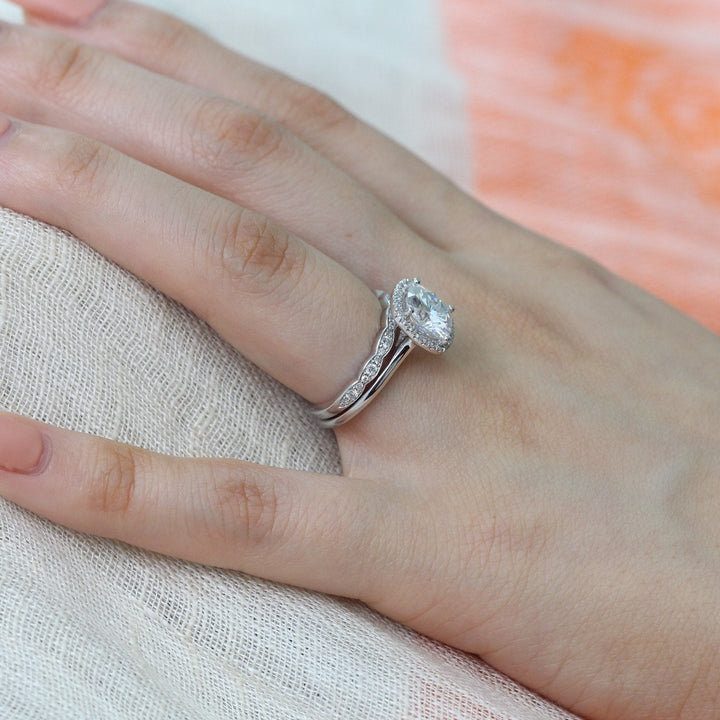 Cushion Cut Moissanite Ring With Scalloped Diamond Band