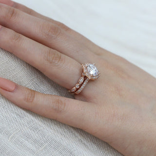 Round Cut Moissanite Ring With Bezel Diamond Band