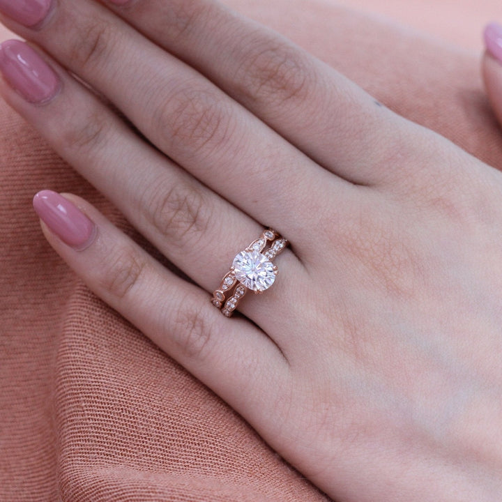 2.0ct Oval Moissanite Double Claw Ring with Matching Wedding Band