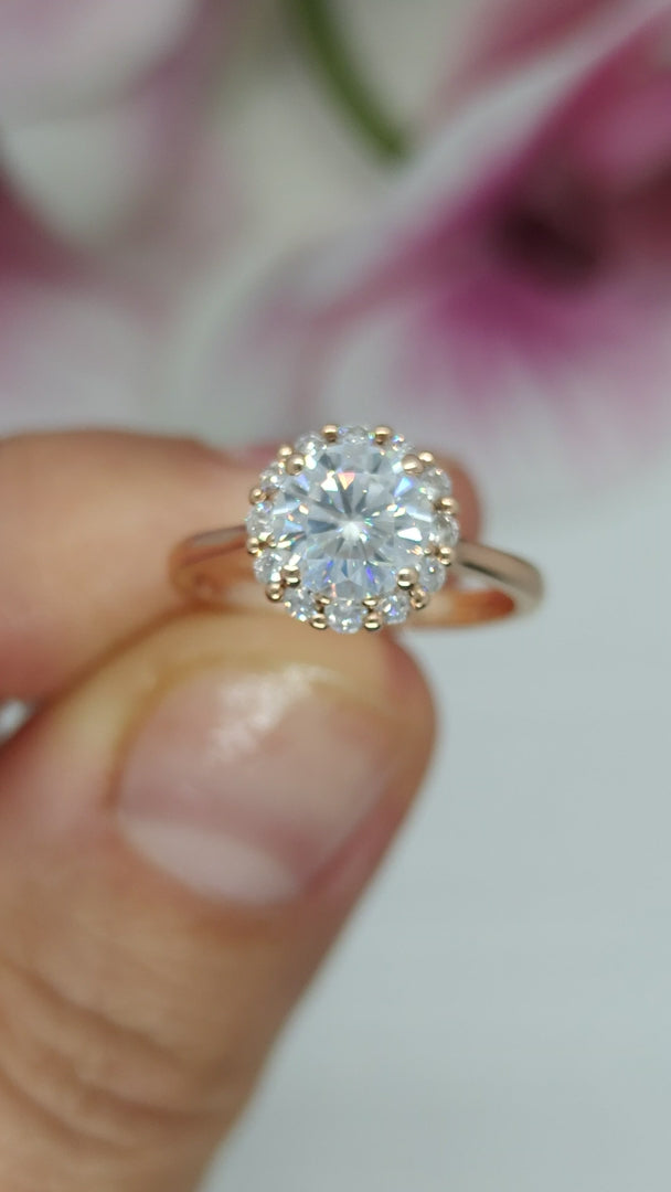 1.20ct Round Brilliant Diamond Halo Moissanite Engagement Ring