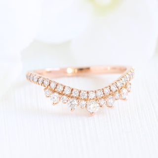 Floral Round Cut Ring in Scalloped Band With Crown Diamond Band Ring