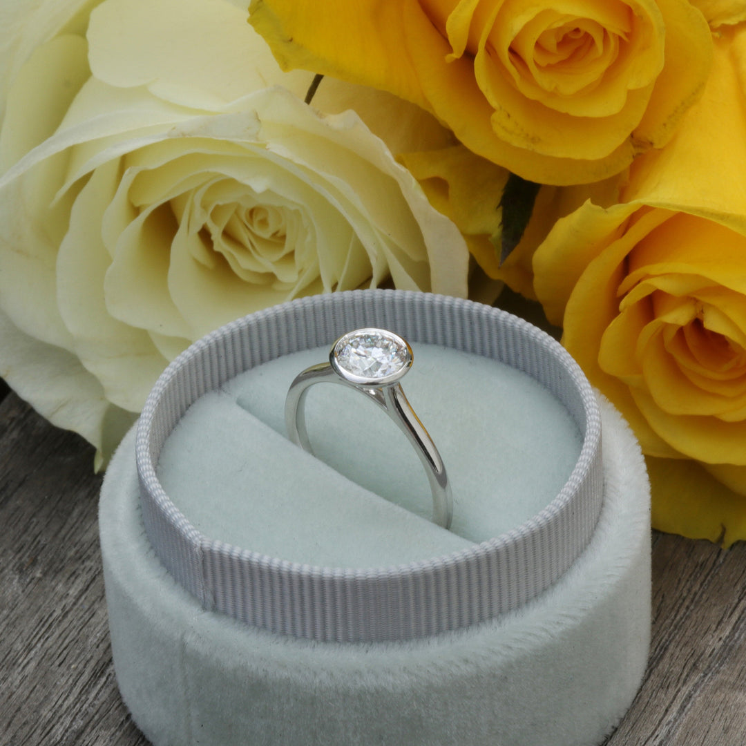 1.5ct Round Cut Moissanite Diamond Bezel Solitare Engagement Ring