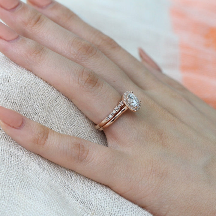 Solitaire Cushion Cut Halo Moissanite With Scalloped Band Ring