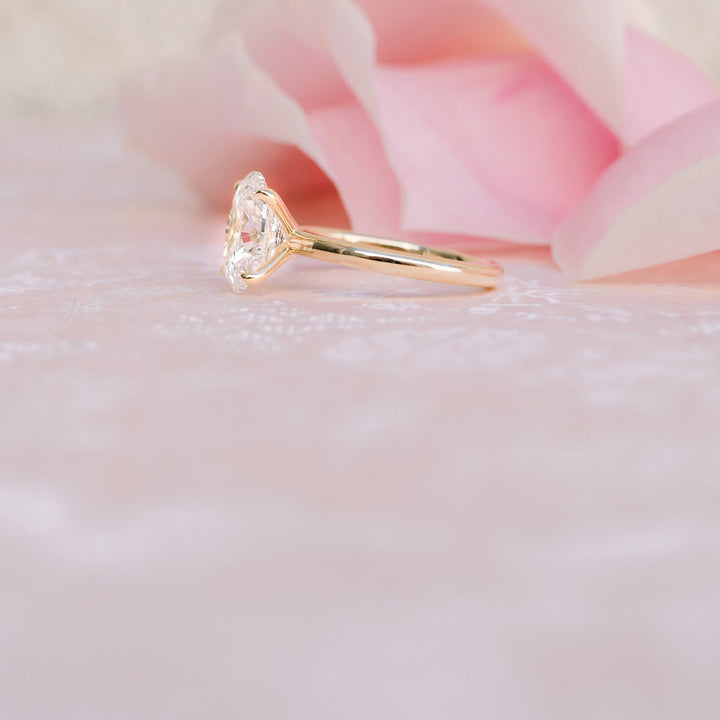 1.75ct Oval Cut Solitaire Moissanite Diamond Engagement Ring