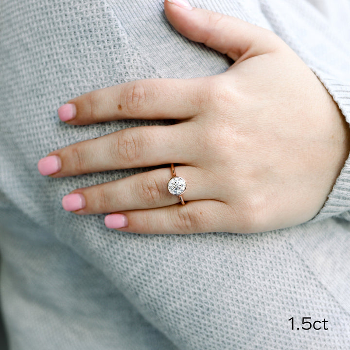 1.5ct Round Cut Moissanite Diamond Bezel Solitare Engagement Ring