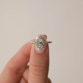 0.75CT Pear Moissanite Halo Diamond Engagement Ring